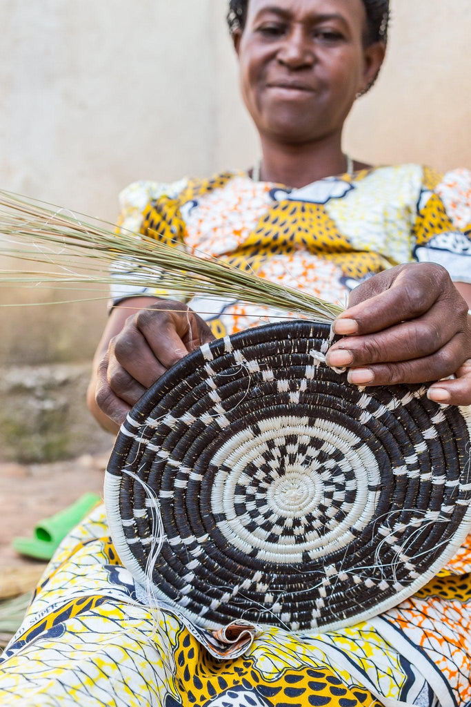 27" Extra Large Neutral Hand Woven Plate Wall Art Basket, Fair Trade, Rwanda